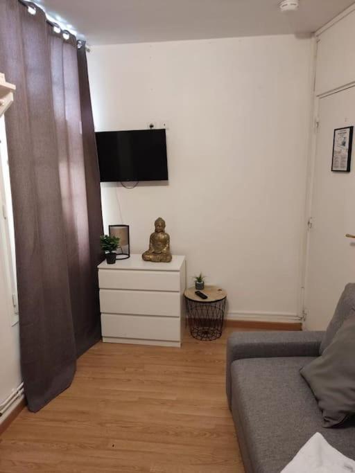 Studio Glaciere Parigi Esterno foto