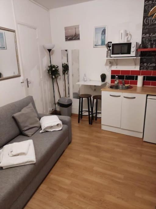 Studio Glaciere Parigi Esterno foto